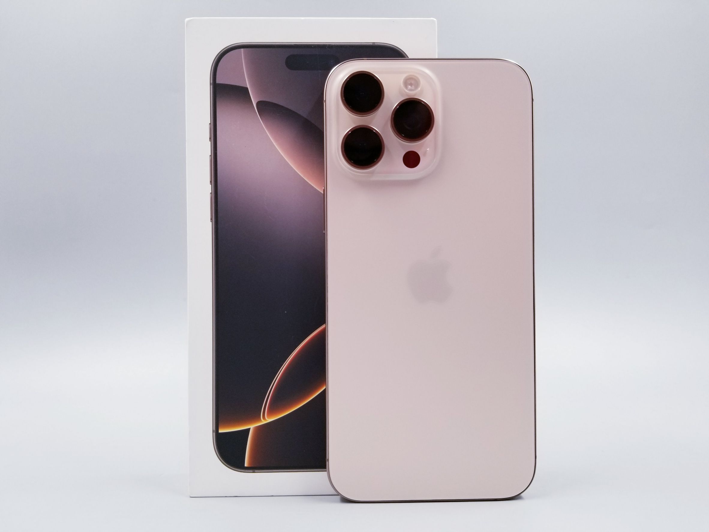 iPhone 16 Pro Max 256GB Desert Titanium สวยครบกล่อง แบต100% ประกันศูนย์ปีหน้า