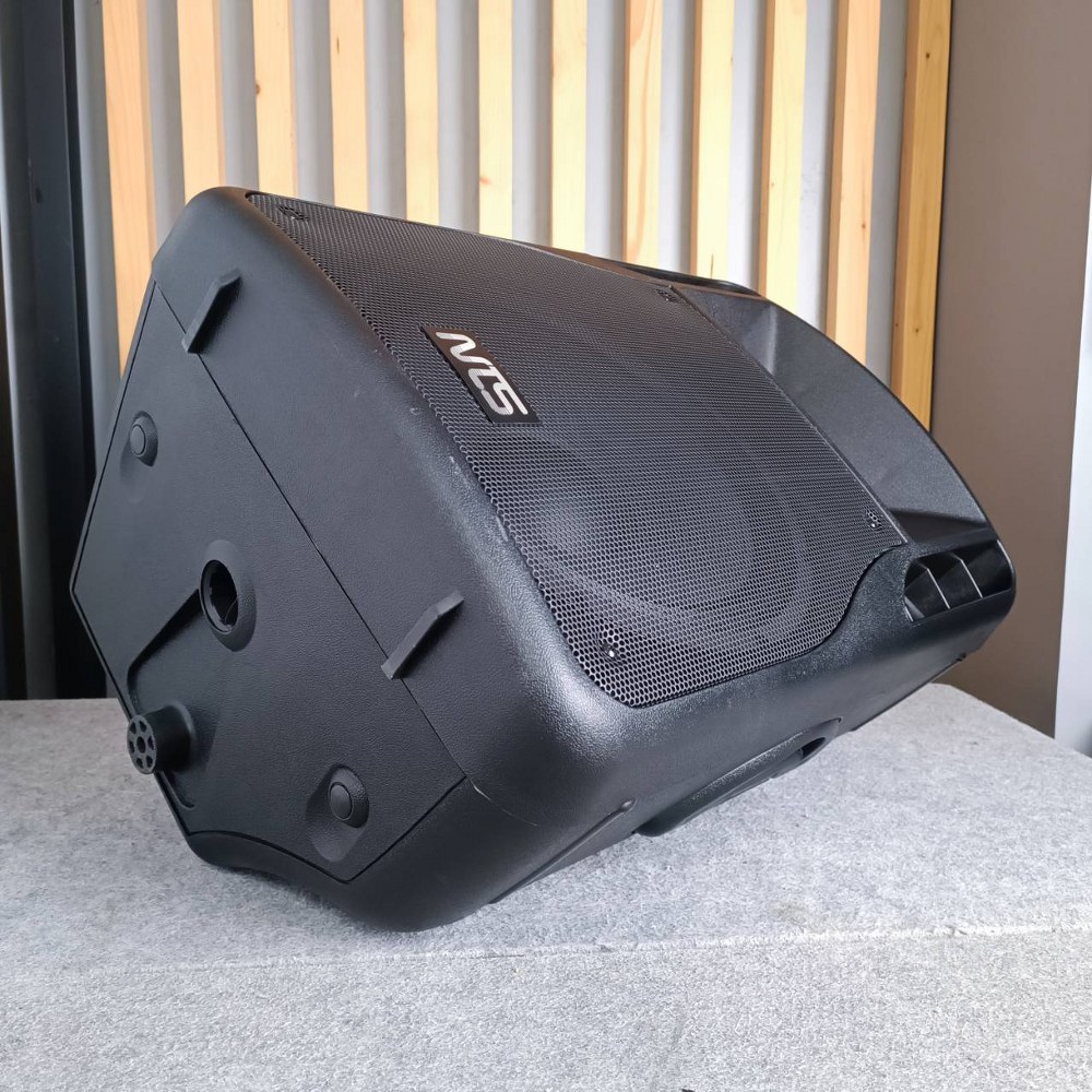 ใบละ NTS PD-15 ตู้ลำโพง15นิ้ว ตู้ลำโพง 15 นิ้ว 2 ทาง มีแป้นสำหรับสวมขาตั้ง และ สามารถวางทรงมอนิเตอร์ได้ PD15 PD 15 เอไอ-ไพศาล