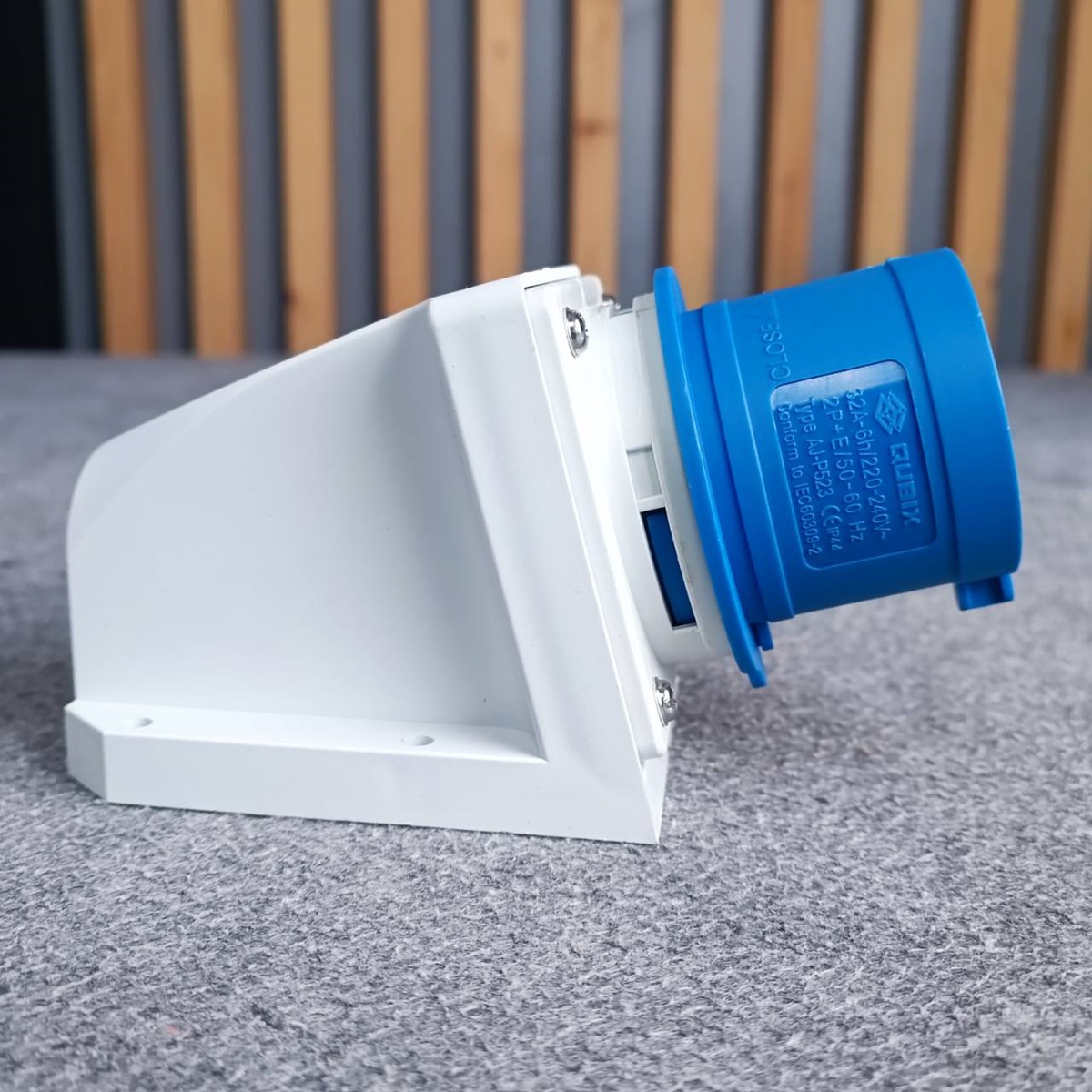 ปลั๊กP523 3ขา 32Aสีฟ้า ปลั๊กP 523 ปลั๊กตัวผู้ ปลั๊กตัวผู้แบบยึด เพาเวอร์ปลั๊ก ปลั๊กP-523 ปลั๊ก3ขา เอไอ-ไพศาล