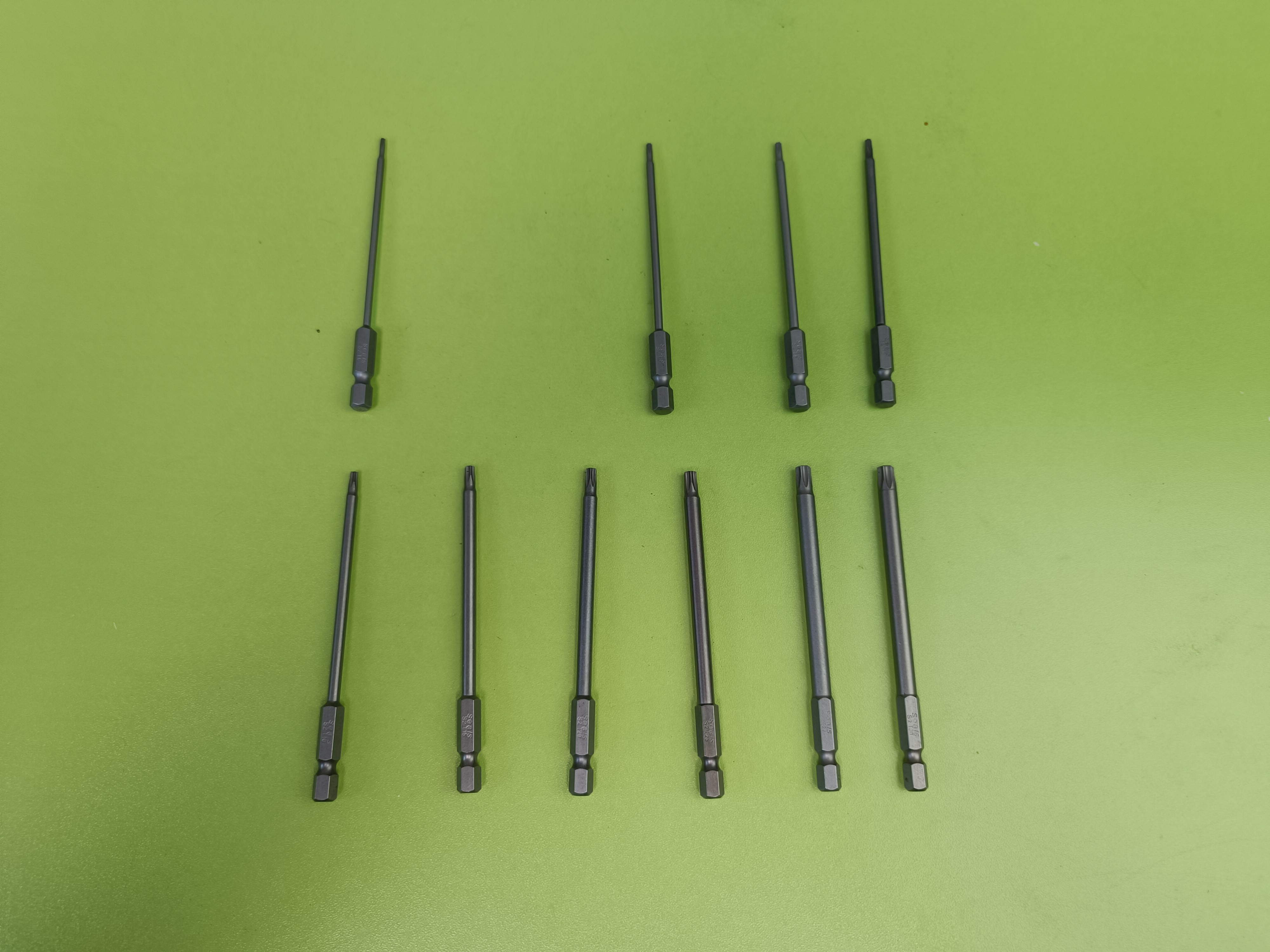 ไขควงหัวดาว Torx , Torx pin security torx แบบมีรู แบบตัน สำหรับใช้กับสว่าน เข้าที่แคบ ก้านยาวพิเศษ 100มม เหล็ก S2 ขายเป็นตัว