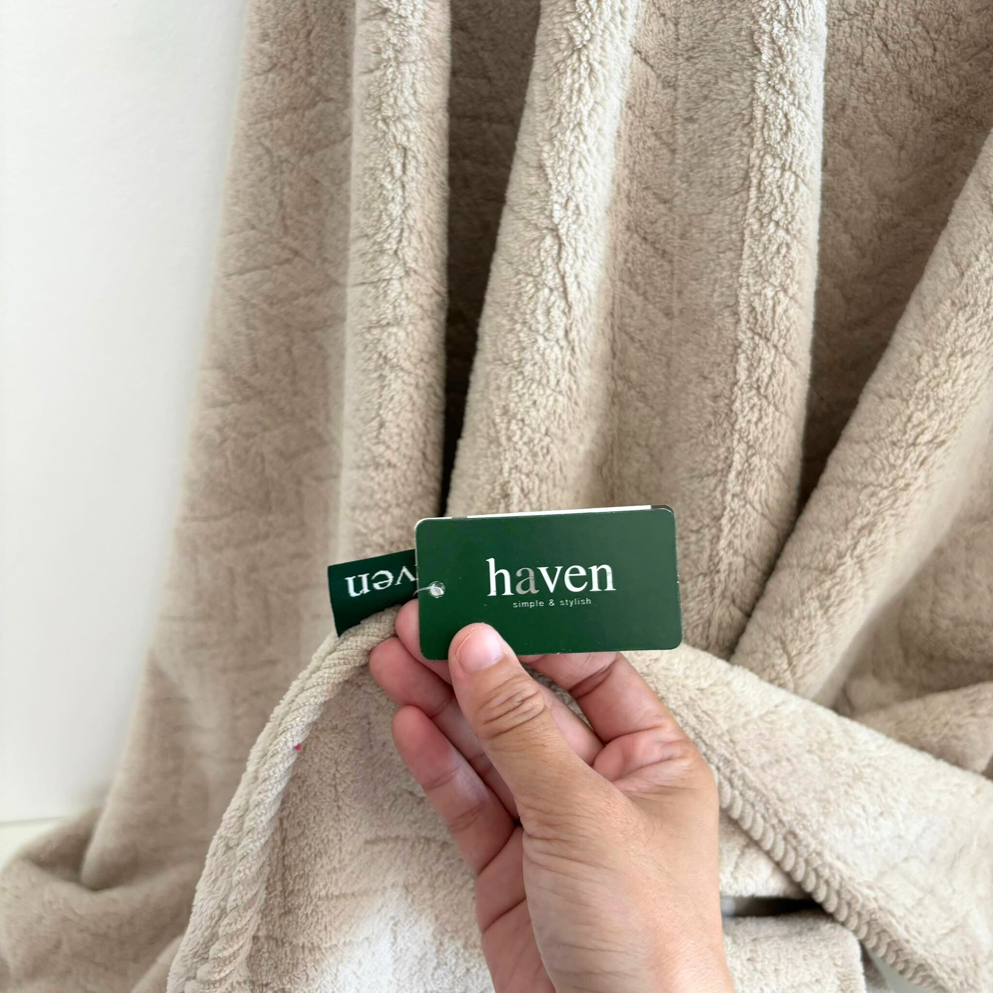 🍀HAVEN Towel Microfiber รุ่น NANO VELVET EMILY EMBOSS🍀ผ้าเช็ดตัว ผ้าขนหนู ไมโครไฟเบอร์ ขนาด 28*56 นิ้ว HAVEN แท้💯Taupe