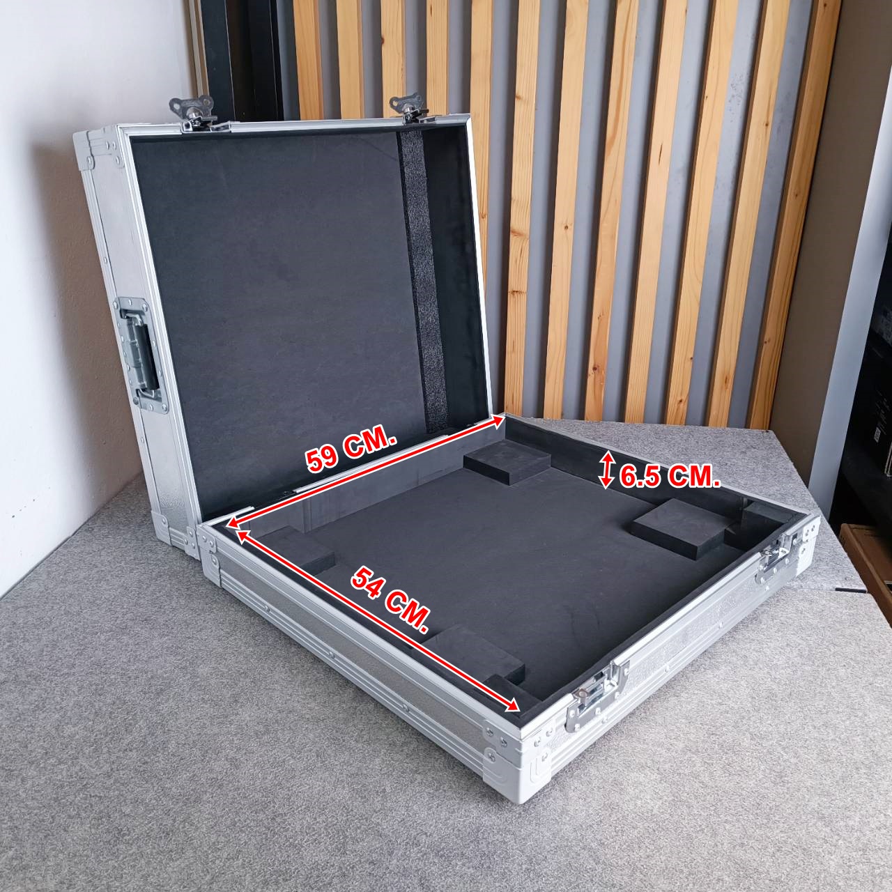 RACK MIX ขนาด 59x48x16CM สีอลูมิเนียม แร็คใส่เครื่องเสียง กล่องเก็บมิซ์ COMPACT เอไอ-ไพศาล