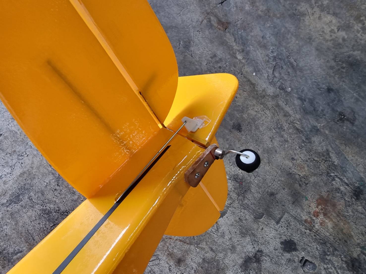 เครื่องบิน : Piper J-3 1.2M. (ไม่รวมสปินเนอร์ ใบพัด ล้อ)(สอบถามลายได้ที่ร้านค้า)