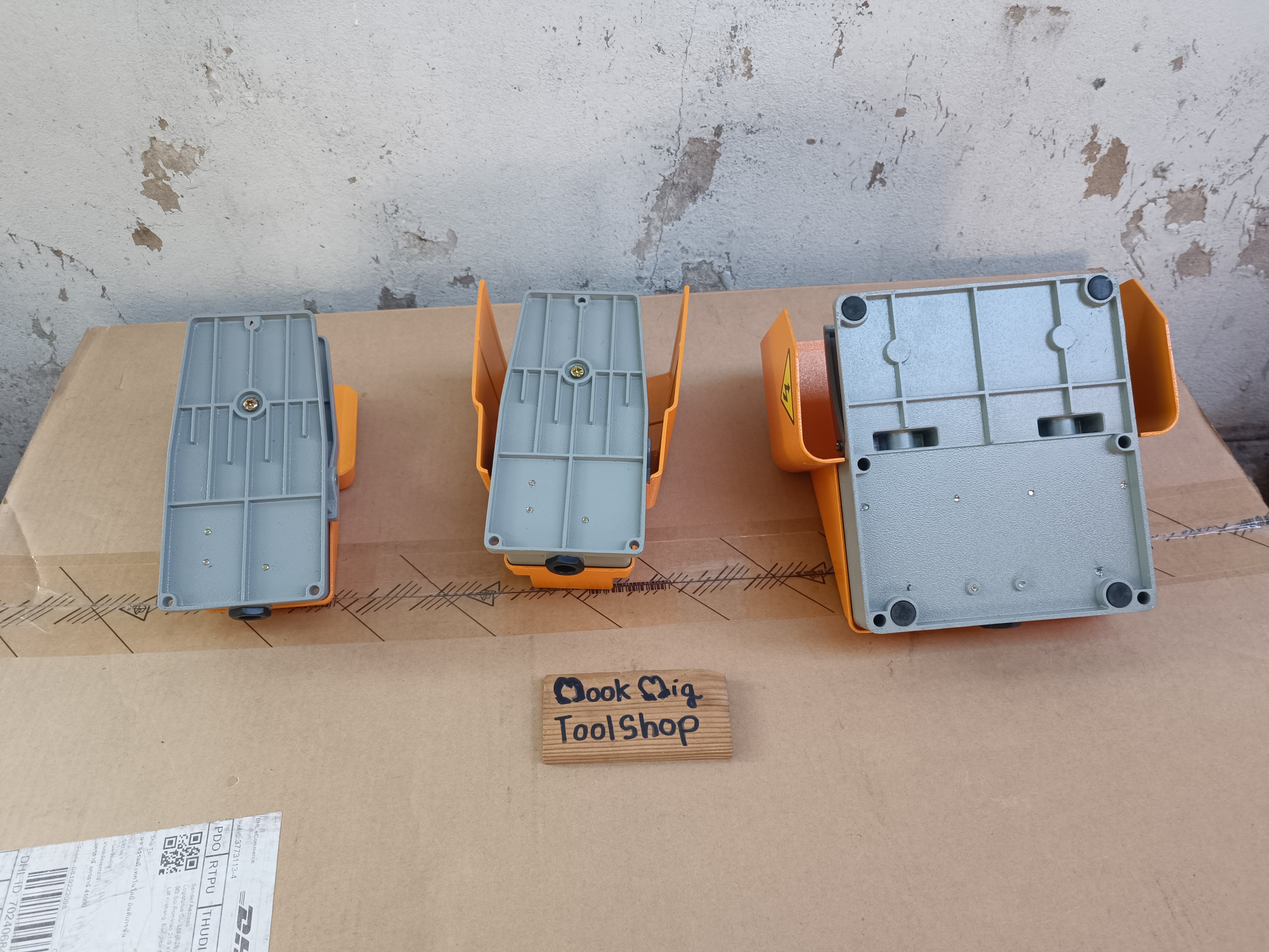 สวิทช์เท้าเหยียบ Foot switch ฟุตสวิทช์ สวิทเท้าเหยียบ สวิทช์เท้า ครอบเต็ม 2สวิทช์ เบอร์ 7-8