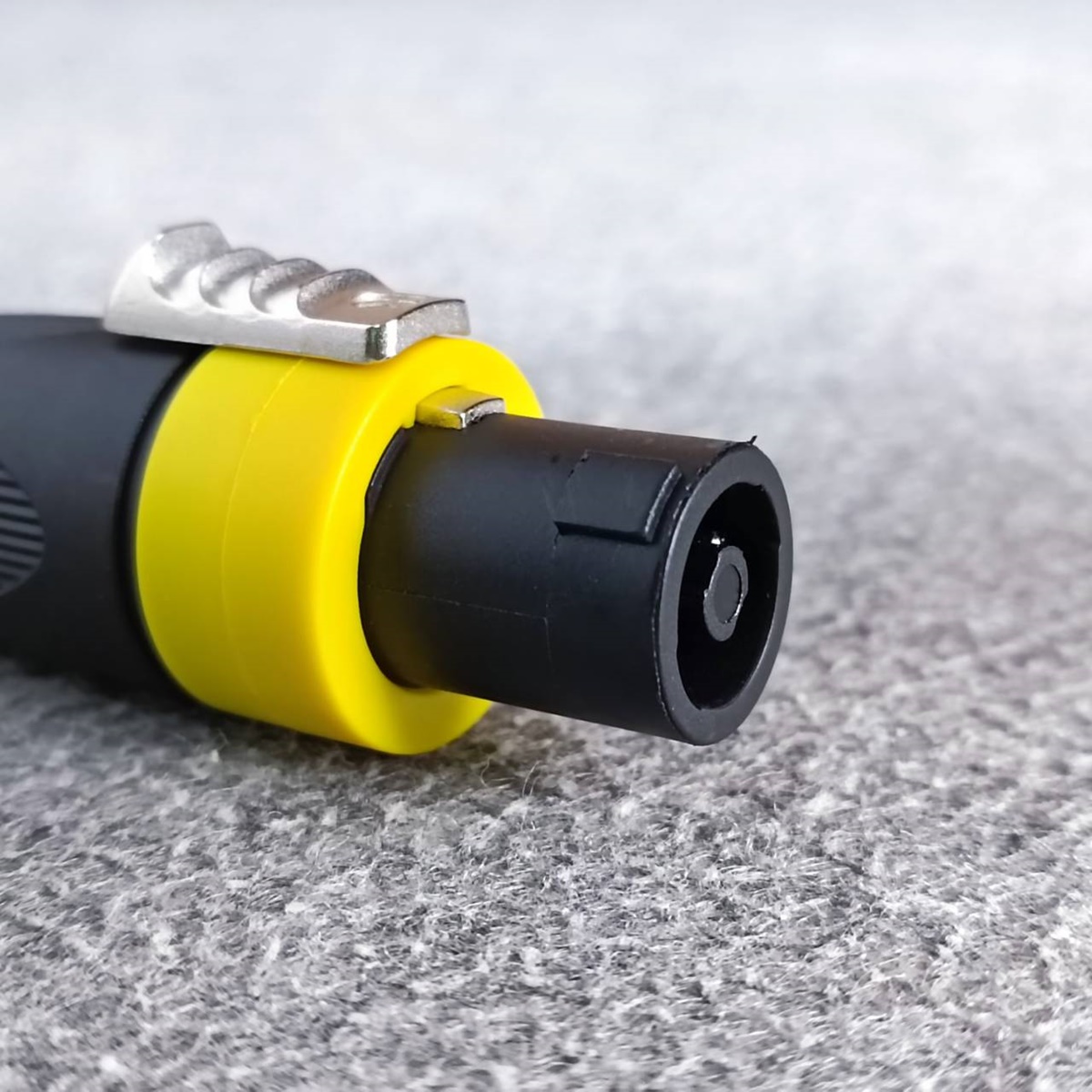 1อัน สีเหลือง KANE COPPER2 speakon ตัวผู้ สีเหลือง ปลั๊กสเปคคอน 4ขั้ว สเปคคอนตัวผู้ สเปคคอนตู้ลำโพง เอไอ-ไพศาล