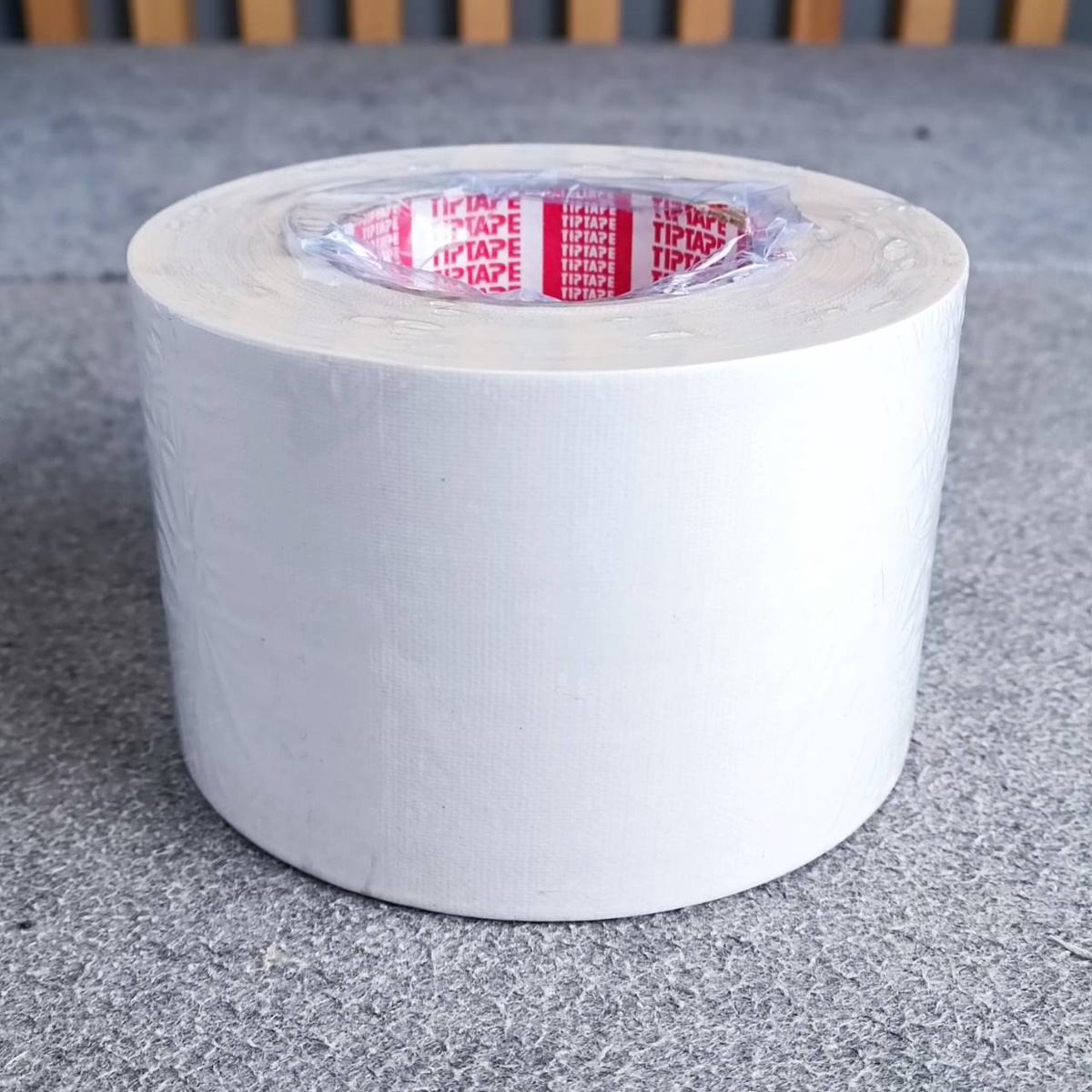 สีขาว แร็คซีน4นิ้ว 50หลา สีขาว เทปแร็คซีนม้วนใหญ่ เทปหนา แลคซีน เทปผ้า กระดาษกาวย่น ยาว50หลา เอไอ-ไพศาล