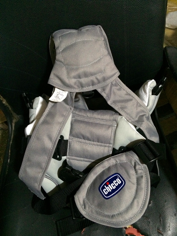 CA039 ของใช้เด็กเป้อุ้มเด็ก chicco ตัวละ