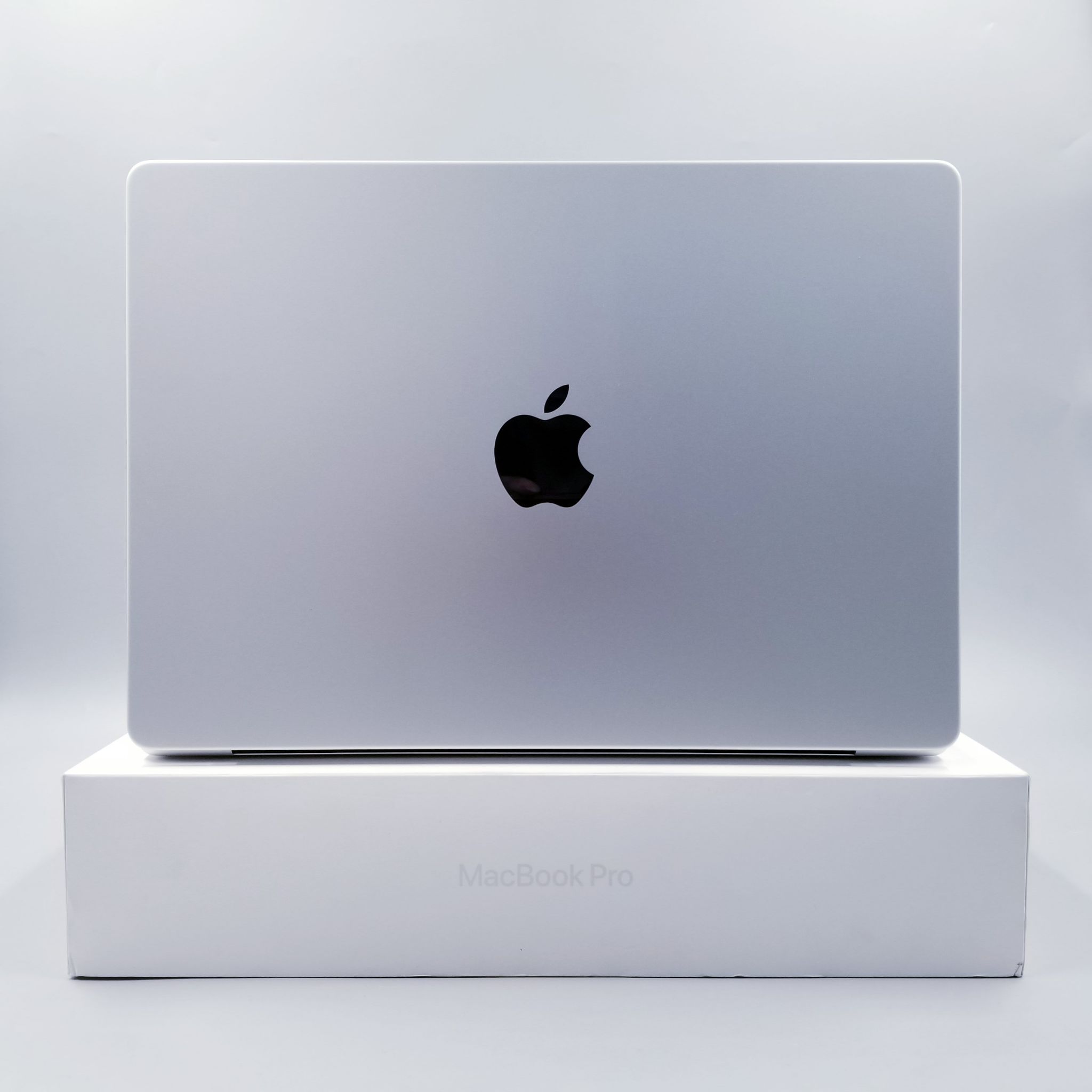🌹 MacBook Pro 14 M3 8GB/512GB Silver (2023) 🌹✨️ RARE item❕️MacBook Pro 14" #แบต100% #สภาพดี สเปคแรง สุดค้ม ✨️
