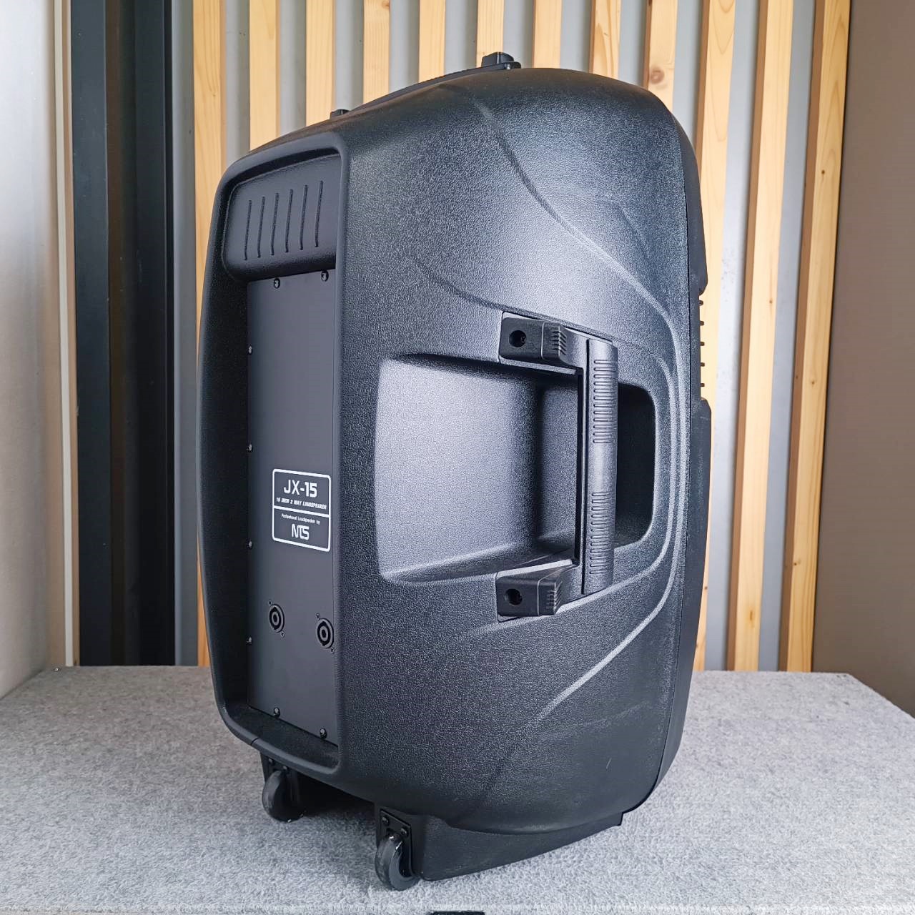 สินค้าเสียหายจากการขนส่ง NTS JX-15 ตู้ลำโพง มีรอบแตกจากการขนส่ง ตู้ลําโพง Passive 2 ทาง รองรับกำลังขับ 300 วัตต์ วัสดุพลาสติก ABS หนาอย่างดี เอ็นทีเอส JX 15 JX15 เอไอ-ไพศาล