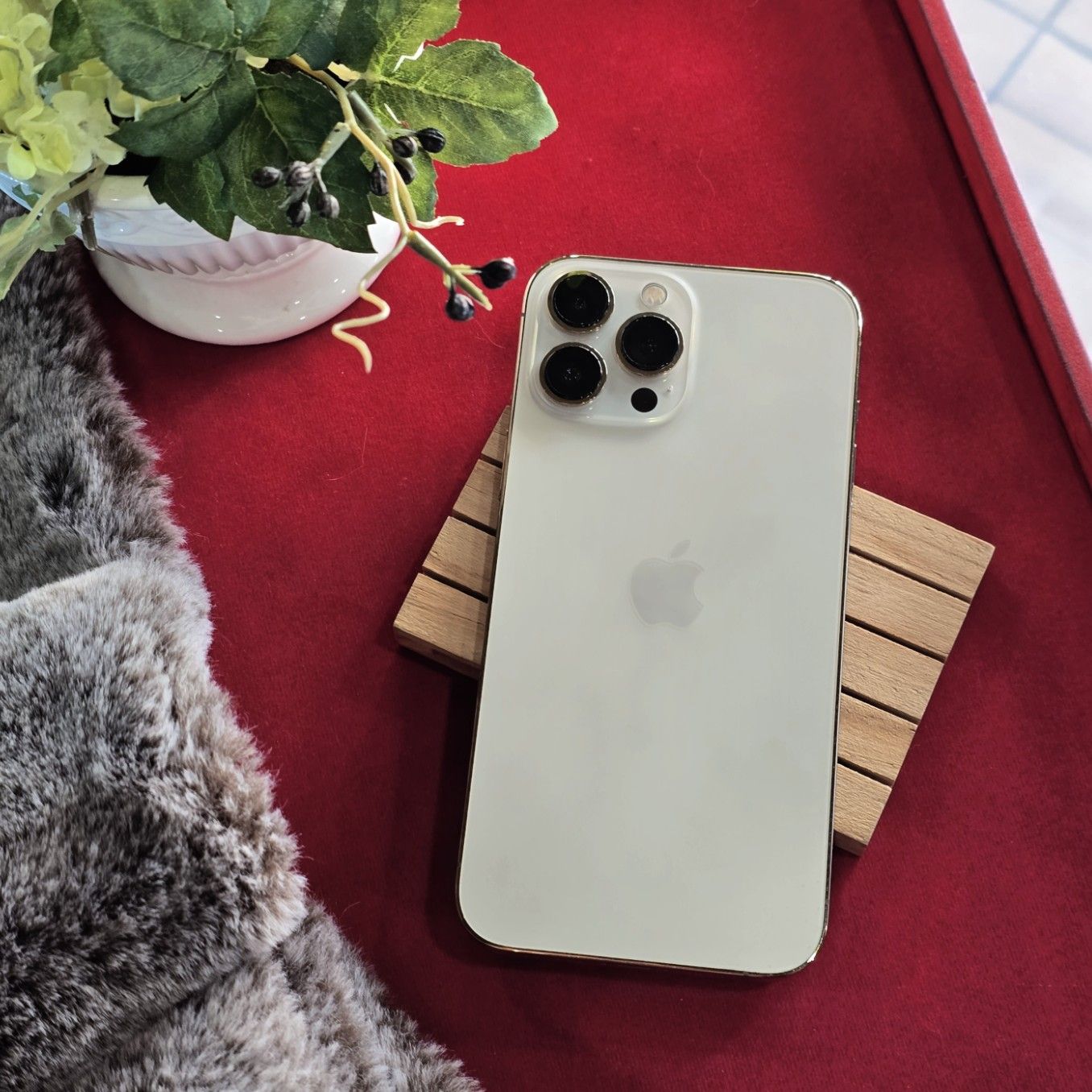 🐯🍙 ช้าอดนะคะ ‼️ 🥥 iPhone 13 Pro Max 128GB Gold 🥥 สภาพดี ราคาคุ้ม 🍙🐯