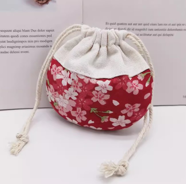 ถุงผ้าลินิน ใส่ของขวัญ ของชำร่วย ทรงกลม พิมพ์ลายดอกไม้ ขนาด 10 cm ถุงผ้าน่ารัก ๆ ใส่ของขวัญ 924126