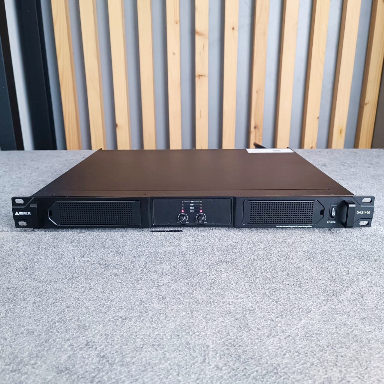 MICROTECH DA-21400 poweramp 2CH เพาเวอร์แอมป์ MICRO TECH DA 21400 เครื่องขยายเสียง DA12400 เอไอ-ไพศาล