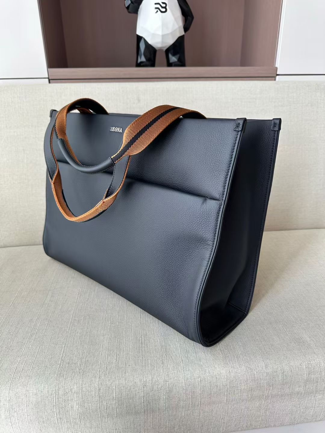 **do** กระเป๋าเดินทางหรือใส่เอกสาร Zegna BLACK DEERSKIN TOTE BAG หนังกวางนุ่ม สินค้าใหม่ ของแท้