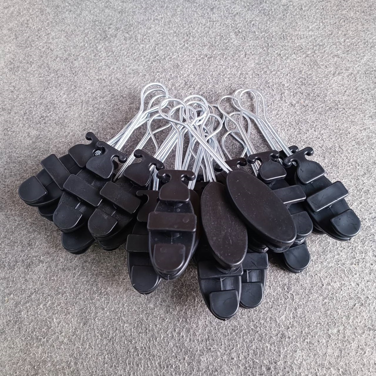 แพ็ค50อัน ตุ๊กตาจับสายดรอปวาย DROP WIRE CLAMP ตุ๊กตายึดสาย สีดำ ตัวยึดสาย แค้มดรอปวาย เอไอ-ไพศาล