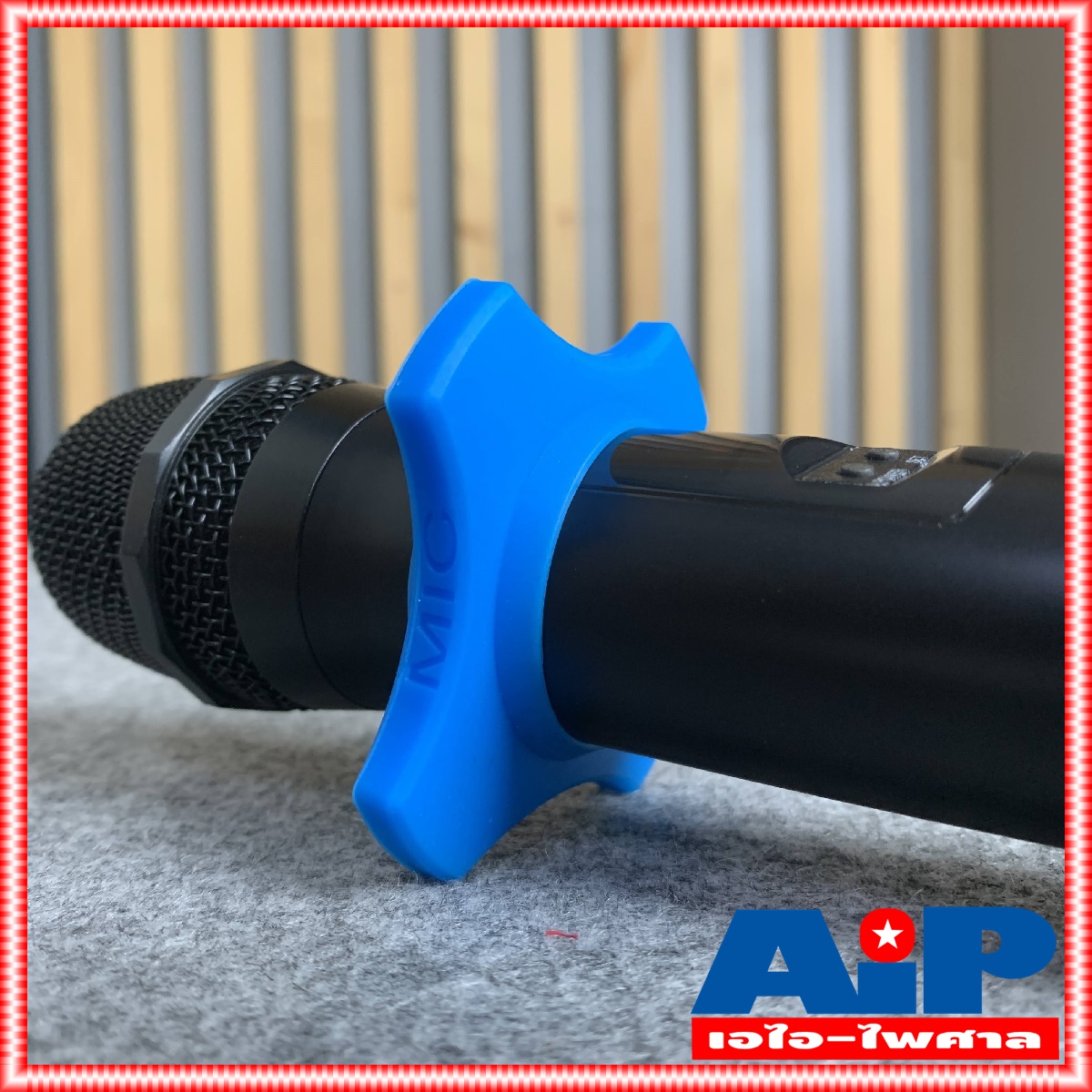 ที่รองไมค์กันกลิ้ง เหลี่ยมใหญ่ V-401 สีน้ำเงิน ที่รองไมค์ กันกลิ้ง กันกลิ้งไมค์เหลี่ยมใหญ่สีน้ำเงิน ใส่ได้ทั้ง ไมค์ลอย / ไมค์สาย