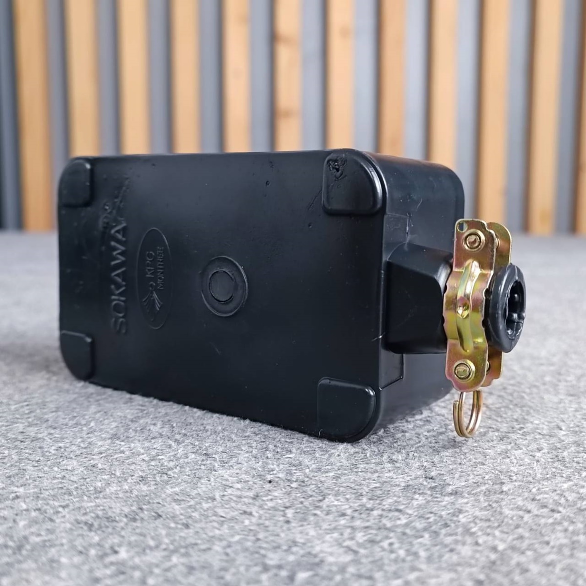 สีเหลือง บล็อคยางปลั๊กไฟ2ช่อง X-6 พร้อมเต้ารับคู่3ขา R270U-Y สีเหลือง ปลั๊กไฟ ปลั๊กพร้อมเต้ารับ เอไอ-ไพศาล