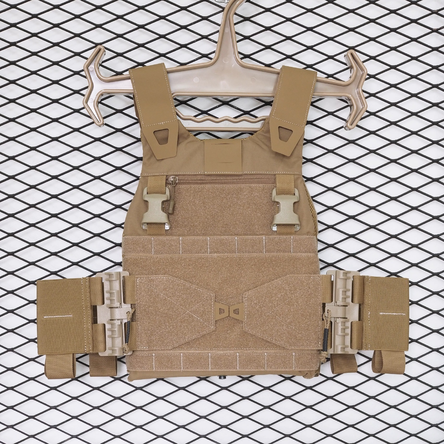 เสื้อเกราะ FCSK 2.0 AFG ( AFG FCSK 2.0 plate carrier ) [ AFG-VT15] #สีพื้น