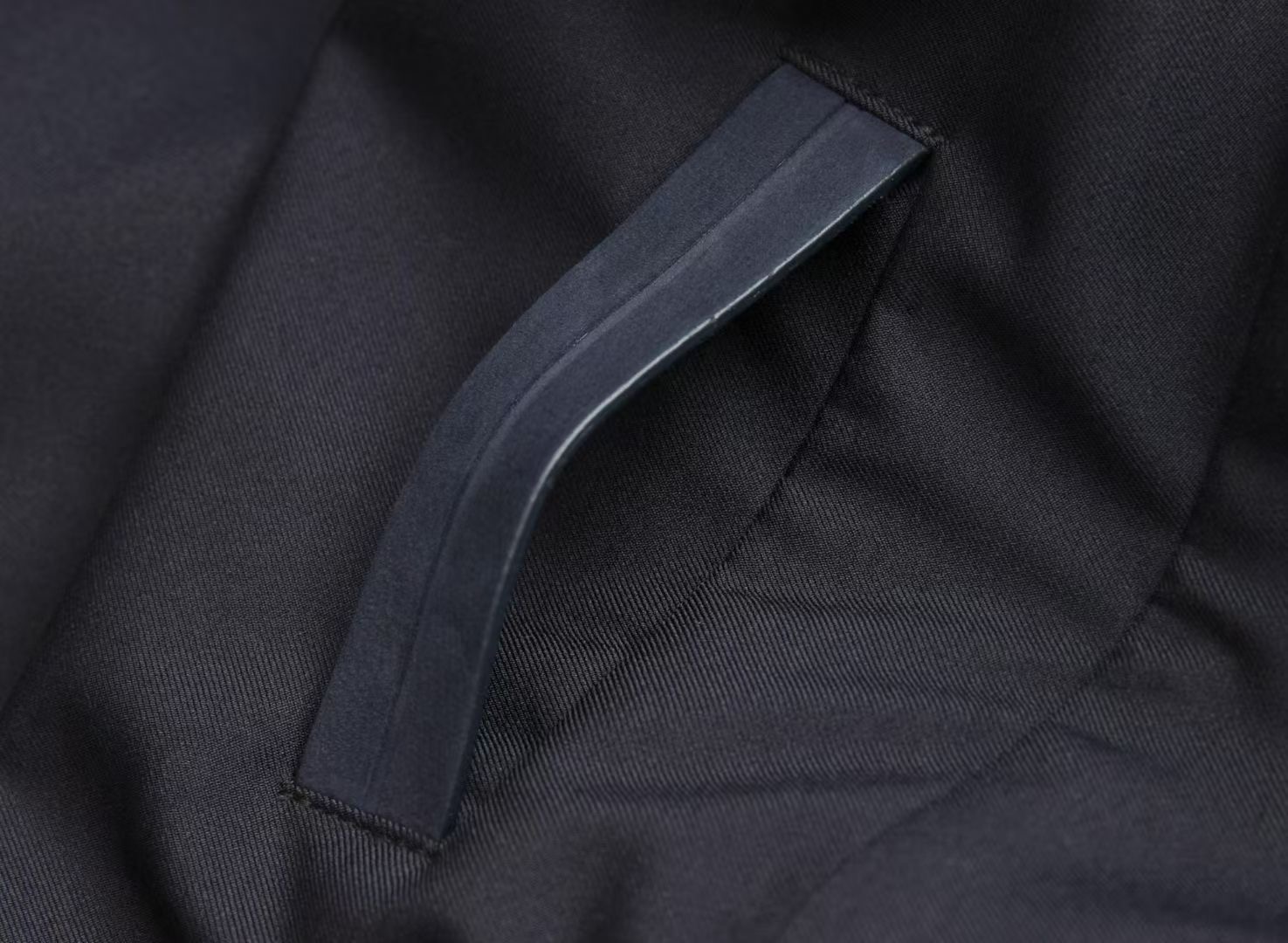 **do** เสื้อคลุม Zegna MOTORIN 100CC MICROFIBER BLOUSON สินค้าใหม่ ของแท้