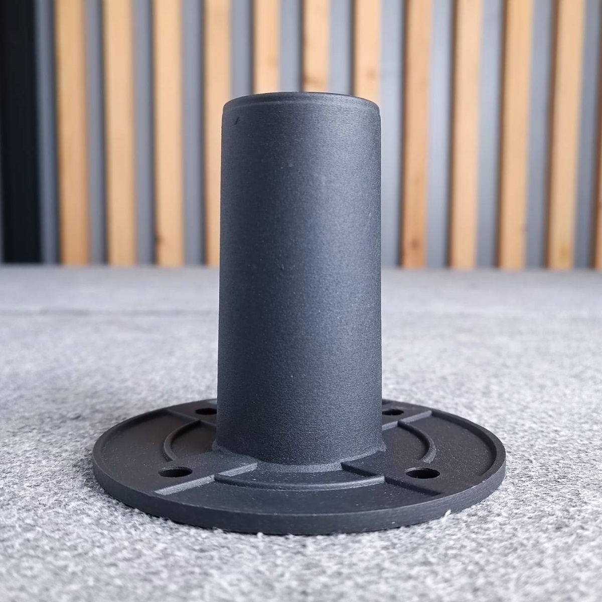 (1อัน)ลดล้างสต็อค แป้นสวมขาตั้งลำโพง อลู JH-7222 แป้นสวมลำโพง แป้นท้ายตู้ลำโพง JH7222 JH 7222 แป้นขาตั้งตู้ เอไอ-ไพศาล