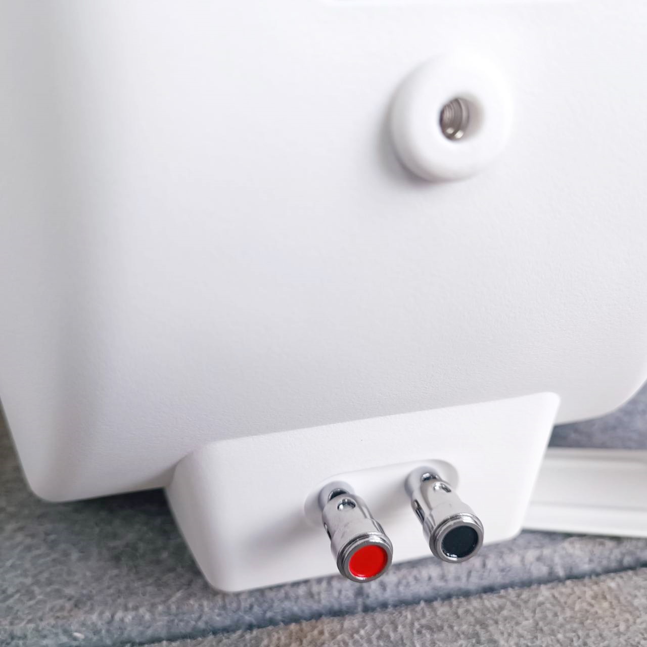 1 คู่ สีขาว DECCON sern-65W ตู้ลำโพงแขวน 6นิ้ว sern65W sern 65W ตู้ ลำโพง แขวนผนัง sern65 เอไอ-ไพศาล