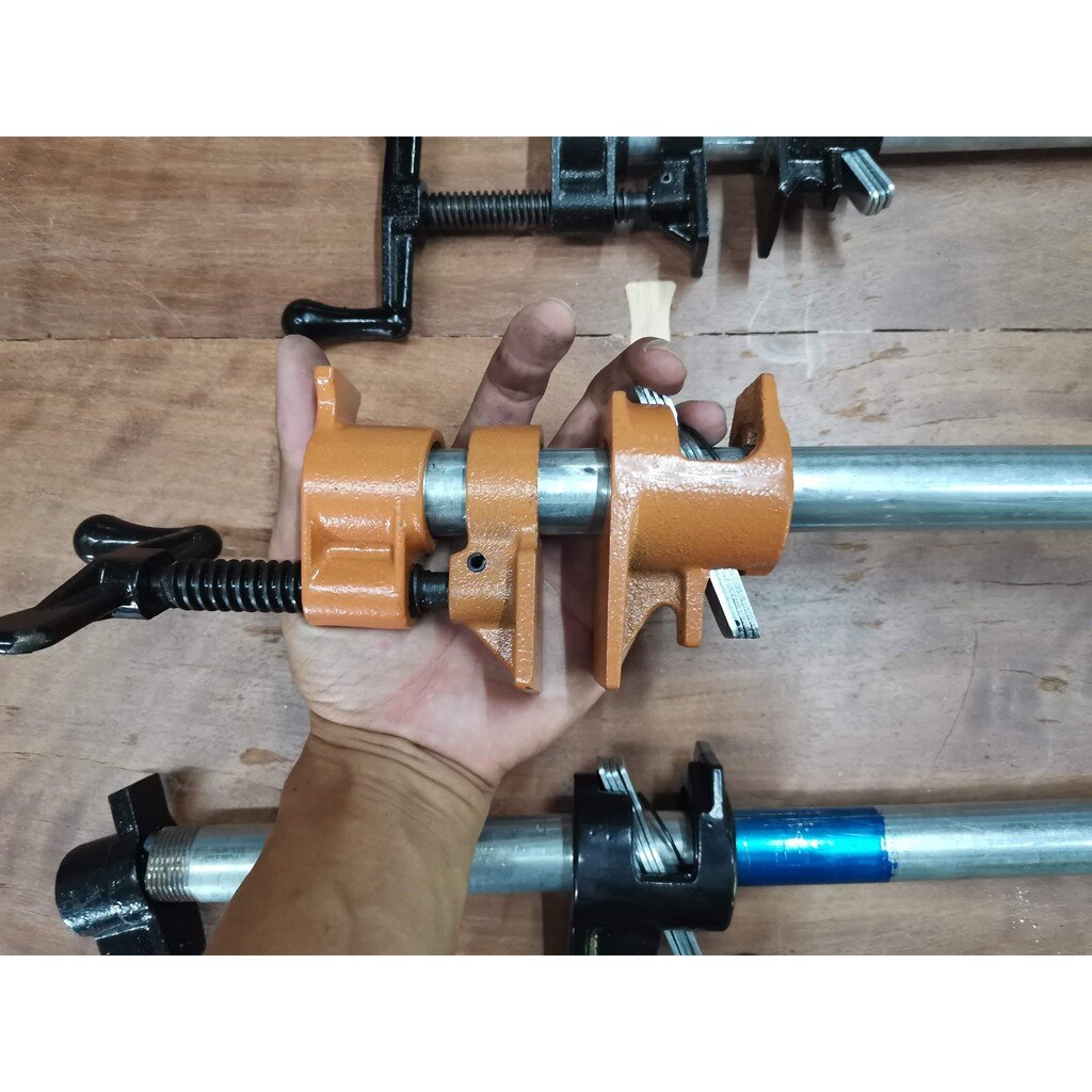 Pipe clamp แคล๊มท่อ แคล็มท่อ งานดีแข็งแรงใช้งานง่ายมาก หมุนลืนที่จับสบายมือ ไม่รวมท่อ