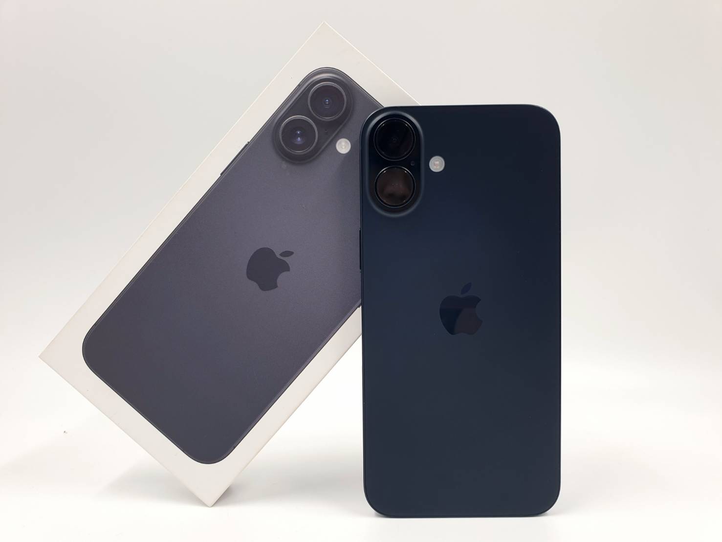 🐧iPhone 16 Plus 128GB Black🐧