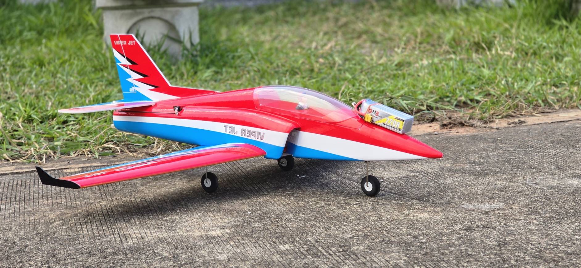 เครื่องบินโฟม Viper Jet EDF 70mm. ค่ายมิตรนิยม (สอบถามลายได้ที่ร้านค้า)