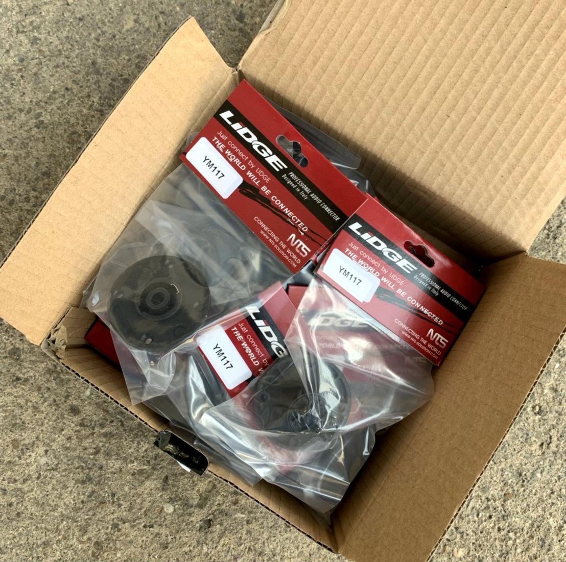 ยกกล่อง15ตัว J.SPEAKON YM-117 ติดแท่นกลม LIDGE Connector 4-pole Speak-On ปลั๊กสเปคคอน ym117 ym 117 SPEAKONของแท้ เอไอ-ไพศาล