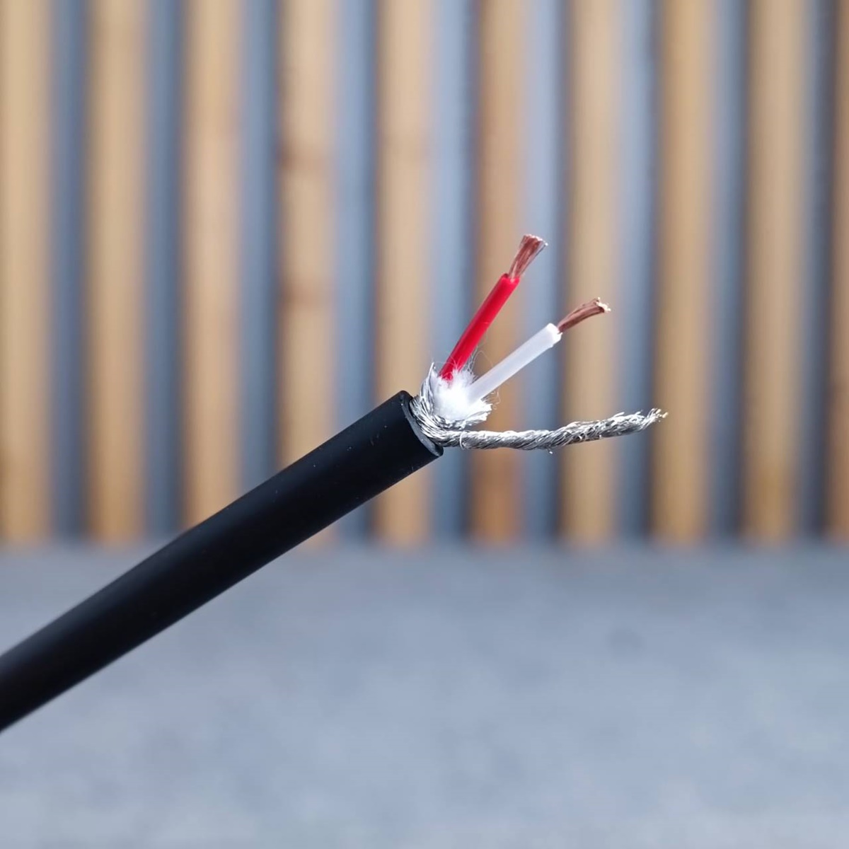 สีดำ ขด20เมตร CM สายไมค์สเตอริโอ 6mm M2-2323 สายไมค์ST 23AWG M2 2323 สายสัญญาณ ST สายไมค์CM สายไมค์ 6mm เอไอ-ไพศาล