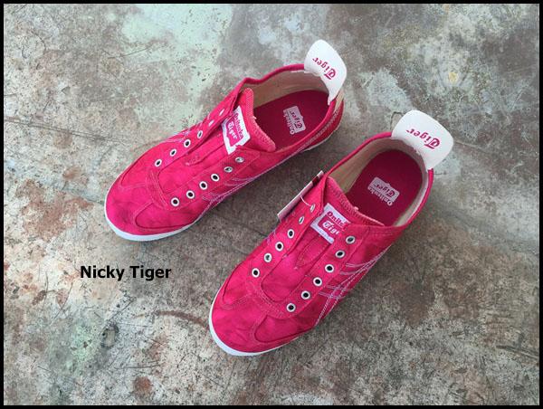 Mexico 66 Slip-on HOT-Pink / White (ชมพูสด) Show Case