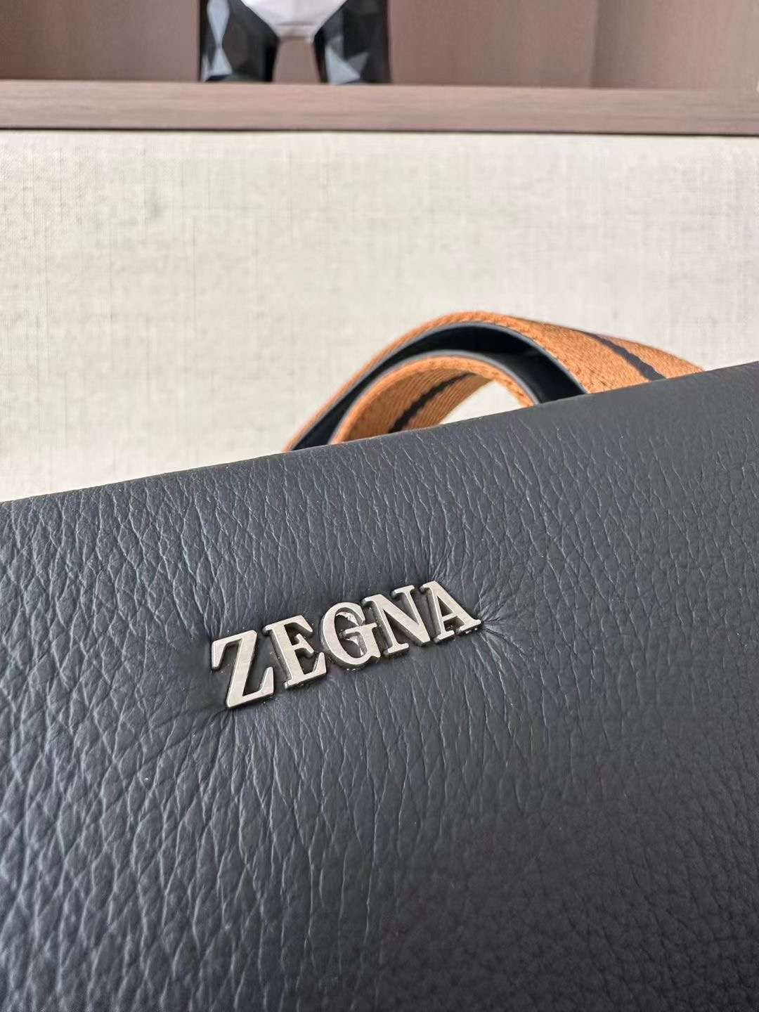 **do** กระเป๋าเดินทางหรือใส่เอกสาร Zegna BLACK DEERSKIN TOTE BAG หนังกวางนุ่ม สินค้าใหม่ ของแท้
