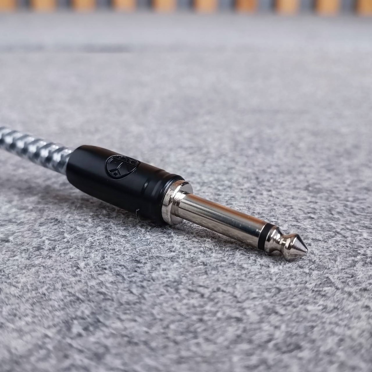 6เมตร KIRLIN XLRเมีย-phone MW-472B สายไมค์หัวสีดำ สายปลั๊กXLRเมีย-Phone สายไมค์XLRเมีย-Phone ปลั๊กCANNONเมีย-ปลั๊กไมค์MONOผู้ เอไอ-ไพศาล