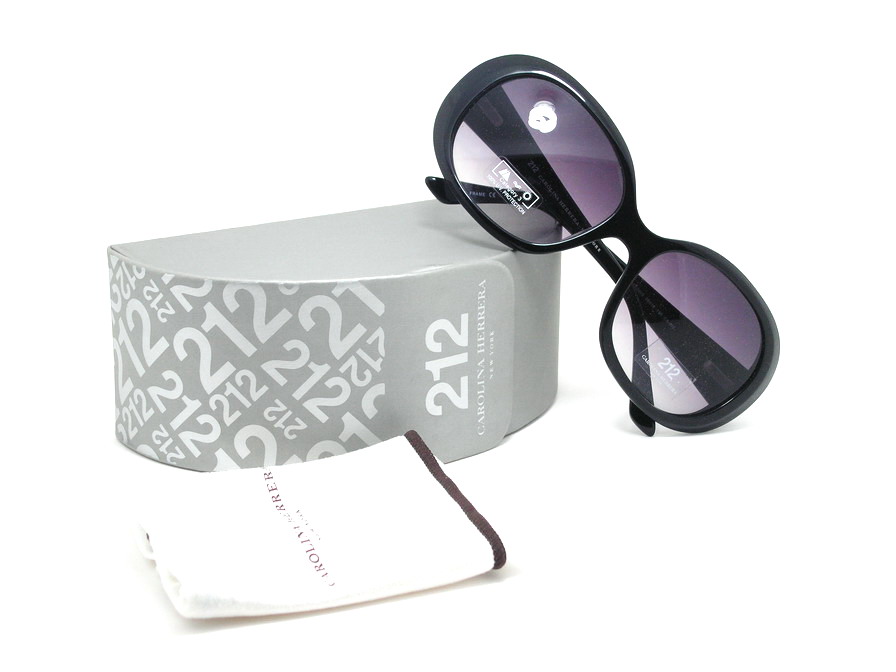 หมดแล้วค่ะ+++แว่นกันแดด Carolina Herrera สวยเก๋สุดๆค่ะ ของแท้100%และถูกสุดๆ ส่งตรงจากUS.ค่ะ