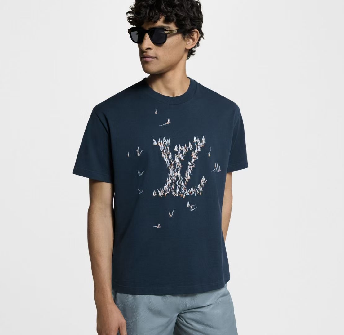 **mix** เสื้อยืด LV เสื้อยืดคอตตอนปักลายเรือใบ ใส่ได้ ชาย หญิง สินค้าใหม่ ของแท้