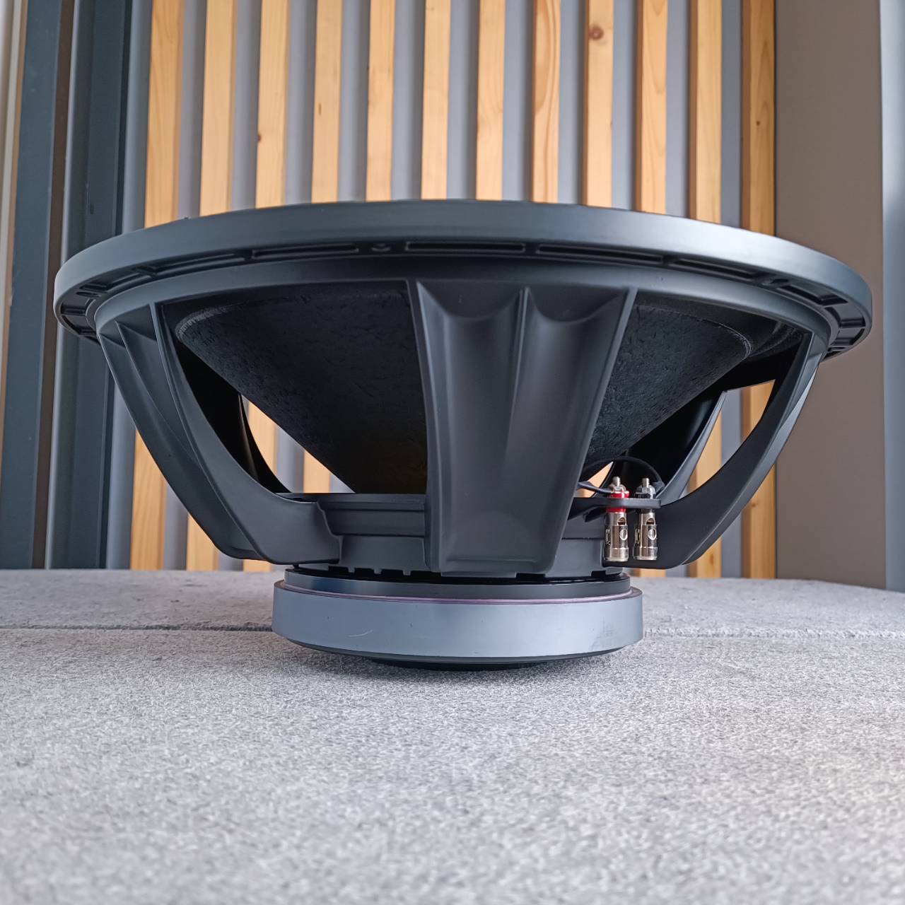 DECCON TITAN-18 ลำโพง 18นิ้ว โครงหล่อ ดอกลำโพง 18 นิ้ว ดอกลำโพงโครงหล่อ ดอกลำโพงกลางแจ้ง TITAN 18 TITAN18 เอไอ-ไพศาล