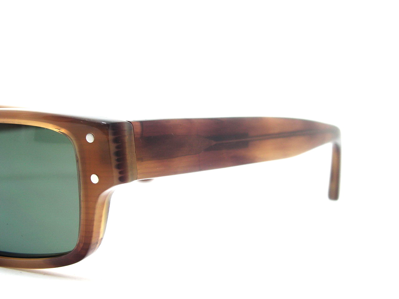 แว่นกันแดด Hackett (Polarised) ใส่เท่ห์มากมายแน่นอนค่ะ ของแท้100%และถูกสุดๆ ส่งตรงจากUS.ค่ะ