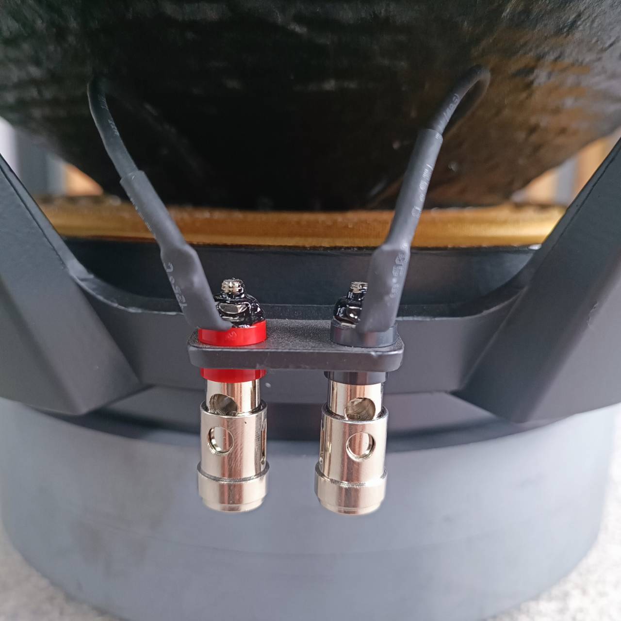 DECCON TBE-9015 ลำโพง15นิ้ว วอยซ์5นิ้ว แม่เหล็ก2ก้อน TBE9015 TBE 9015 เอไอ-ไพศาล