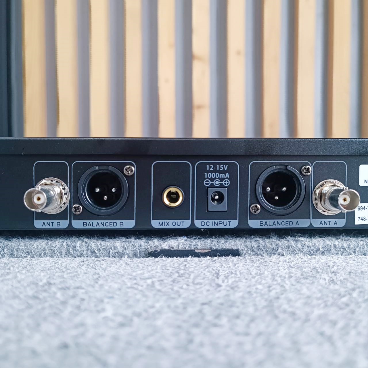 ไมค์2ด้าม MICROTECH MT-999E ไมค์ลอยมือถือคู่UHF ชุดไมค์ลอย มือถือคู่ ไมโครโฟนไร้สายดิจิตอล MICROTECH(ไมโครเทค) MT-999E MT-999Eเอไอ-ไพศาล