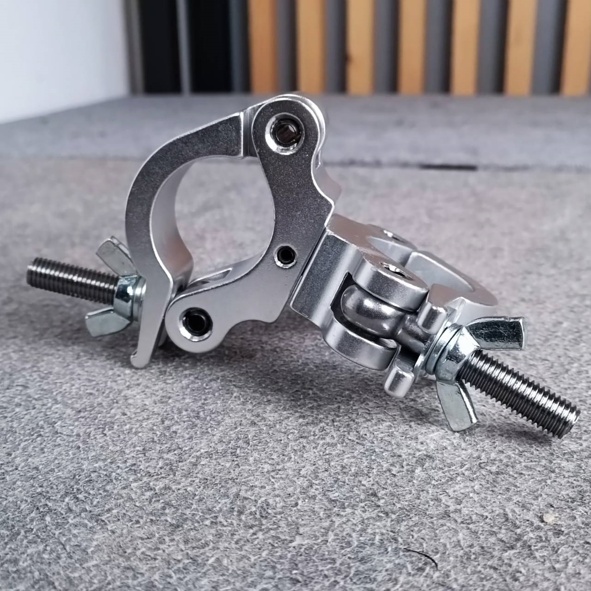 F-34 DOUBLE CLAMP 200KG ทรัส ดับเบิ้ลแคมป์ แค้มคู่ แค้มสำหรับเกาะยึดทรัช เอไอ-ไพศาล