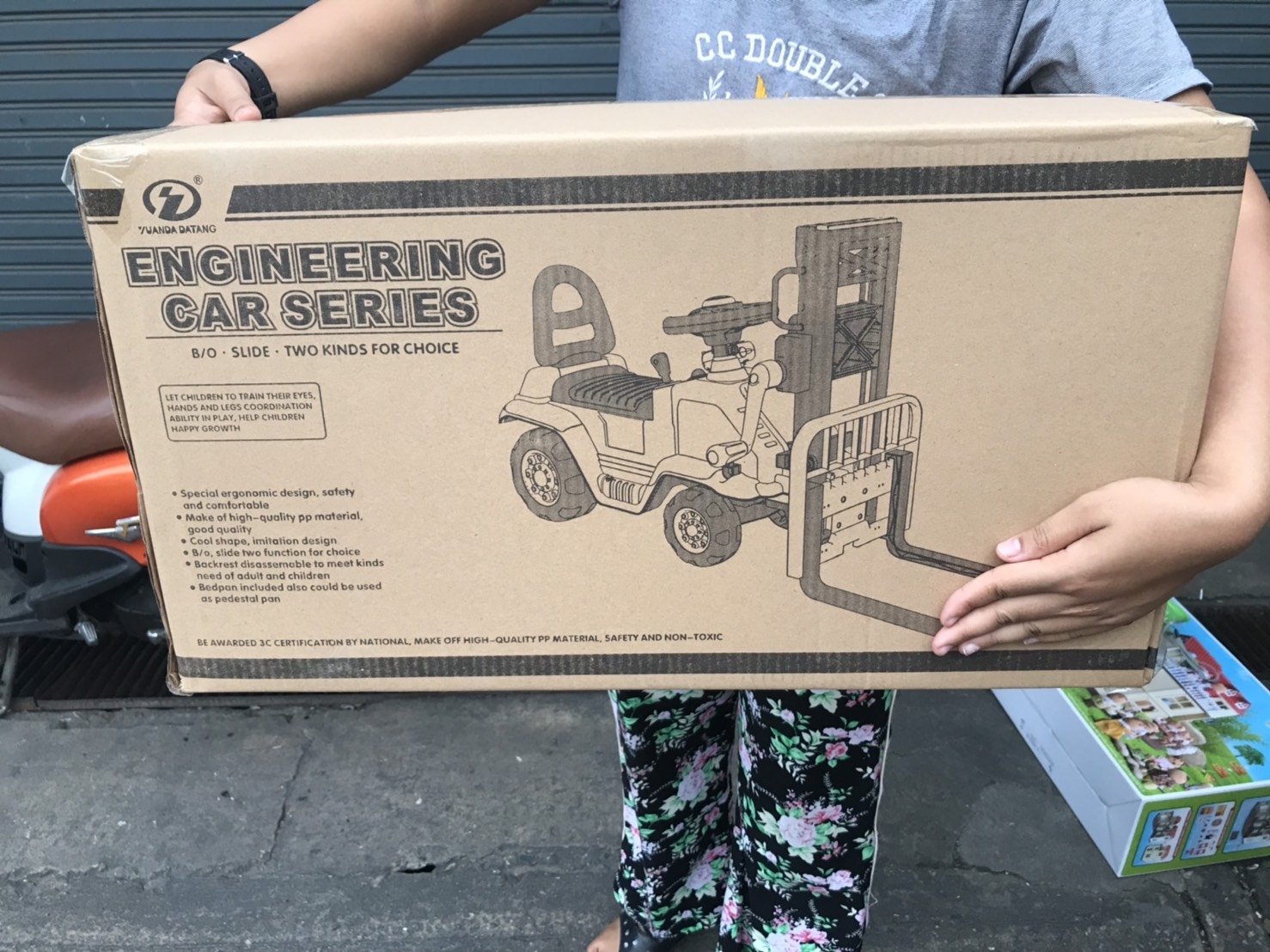 YD1003 ของเล่นรถเครนไถขาเป็นกระโถน รถขาไถเด็ก