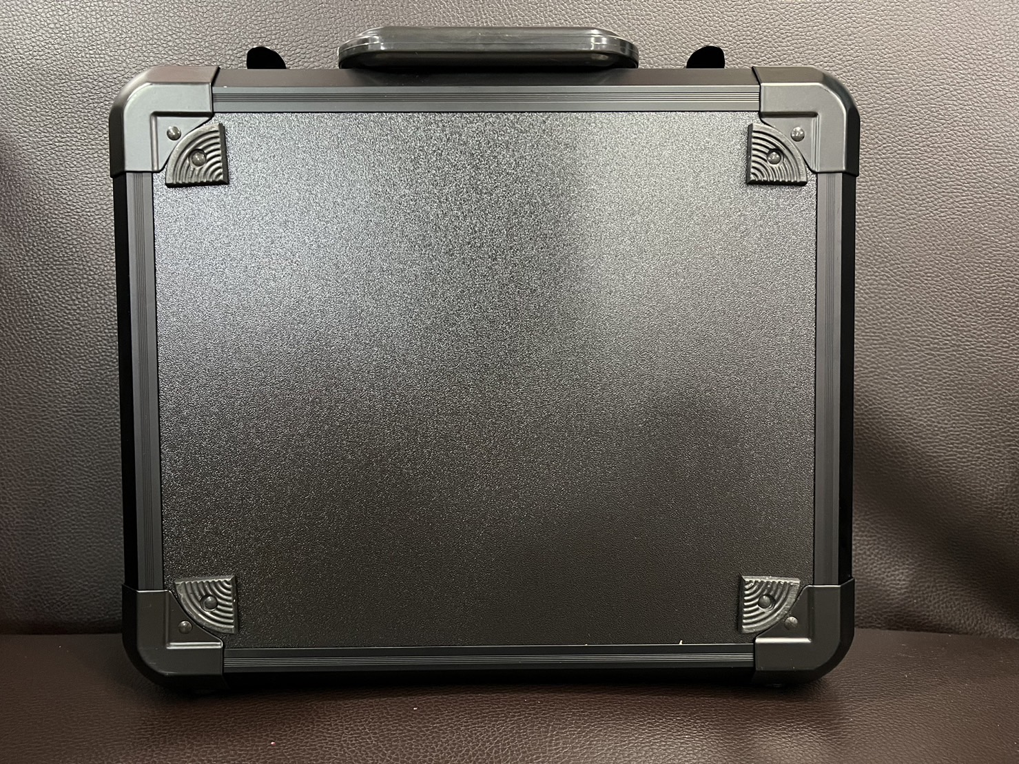 กระเป๋าวิทยุ งานอลูมิเนียม ขนาด 32x27x14Cm