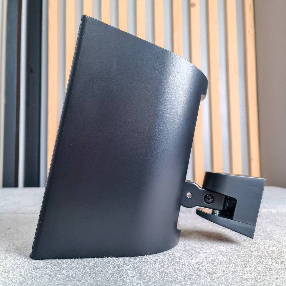 TOA F-05BT ตู้ลำโพงแขวน สีดำ พร้อมขาแขวน ลำโพงติดผนัง ขนาด 5 นิ้ว รองรับกำลังขับ 120 วัตต์ 8 โอห์ม โตอะ F 05BT F05BT เอไอ-ไพศาล