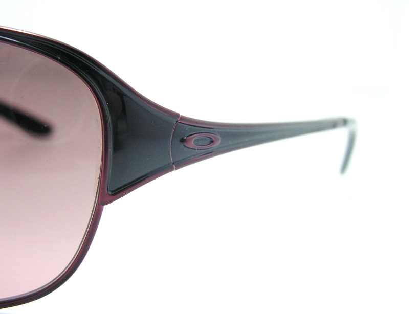 แว่นกันแดด Oakley Cover Story สี Matte Berry สวยมากมาย ของแท้และถูกที่สุด ส่งตรงจากUS.ค่ะ