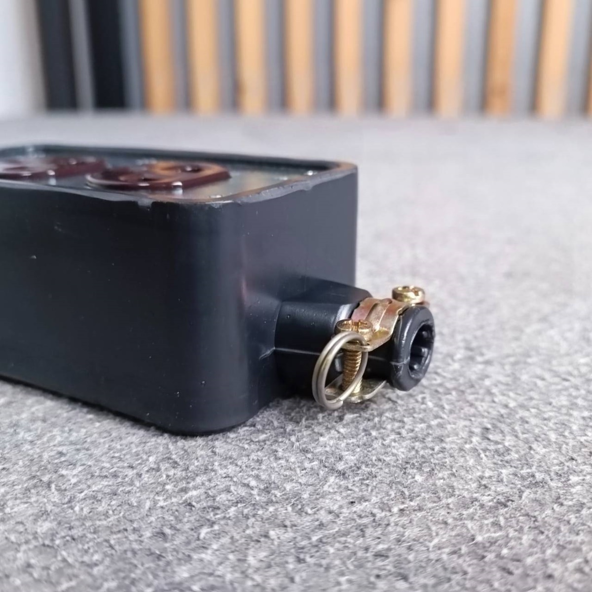 สีดำ บล็อคยางปลั๊กไฟ2ช่อง X-6 พร้อมเต้ารับคู่3ขา R270U-B สีดำ ปลั๊กไฟ ปลั๊กพร้อมเต้ารับ เอไอ-ไพศาล