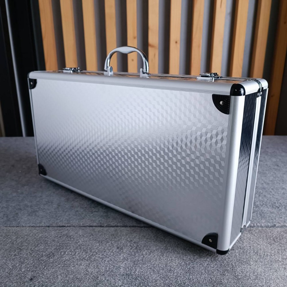 สีเงิน PROPLUS กล่องใส่ไมค์ลอย PRO PLUS โปรพลัส กล่องไมค์ กล่องเก็บไมค์ กล่องไมค์ลอย กระเป่าไมค์ กระเป๋าไมค์ลอย เอไอ-ไพศาล