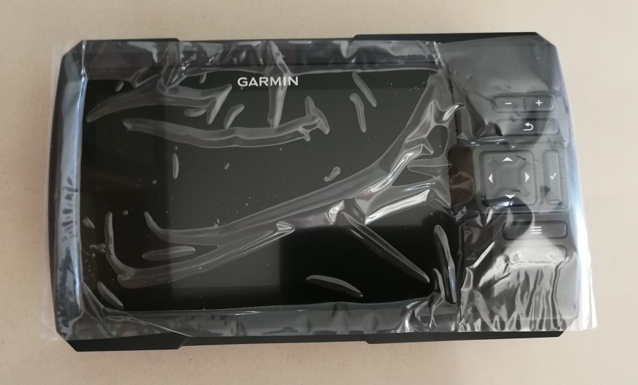 เครื่องหาปลา+GPS ยี่ห้อ Garmin Striker Vivid 7cv with Transducer แถมฟรี หมวก