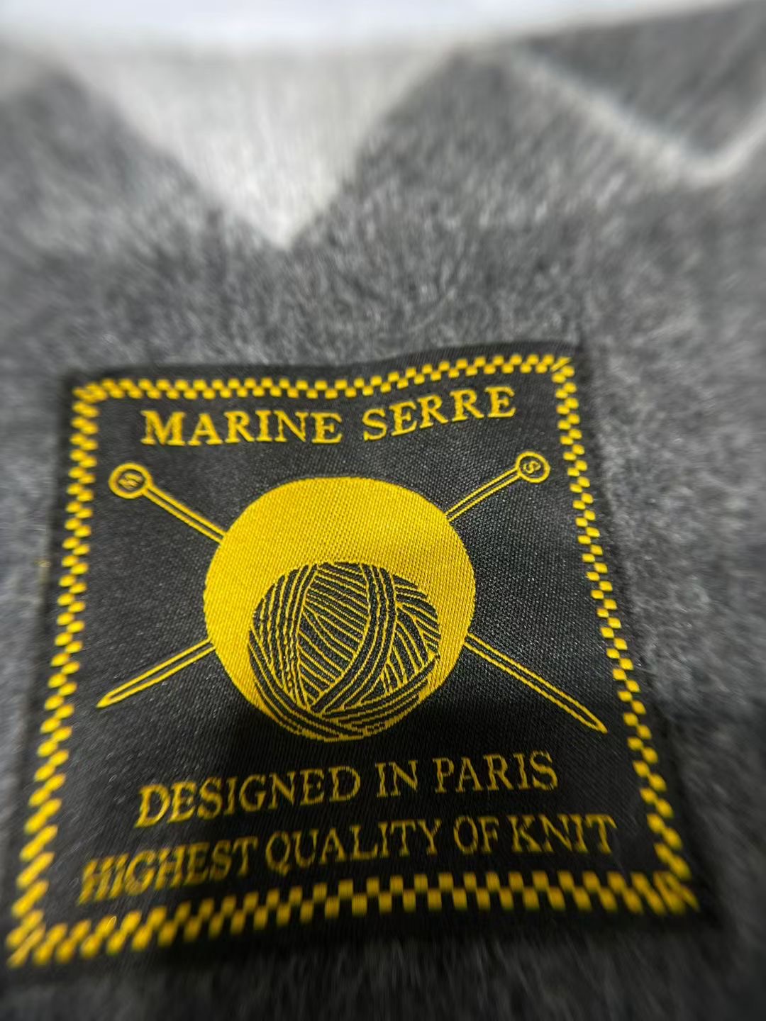 **DO** ผ้าพันคอ Marine Serre Moonogram argyle-pattern scarf ลายสองด้าน สินค้าใหม่ ของแท้