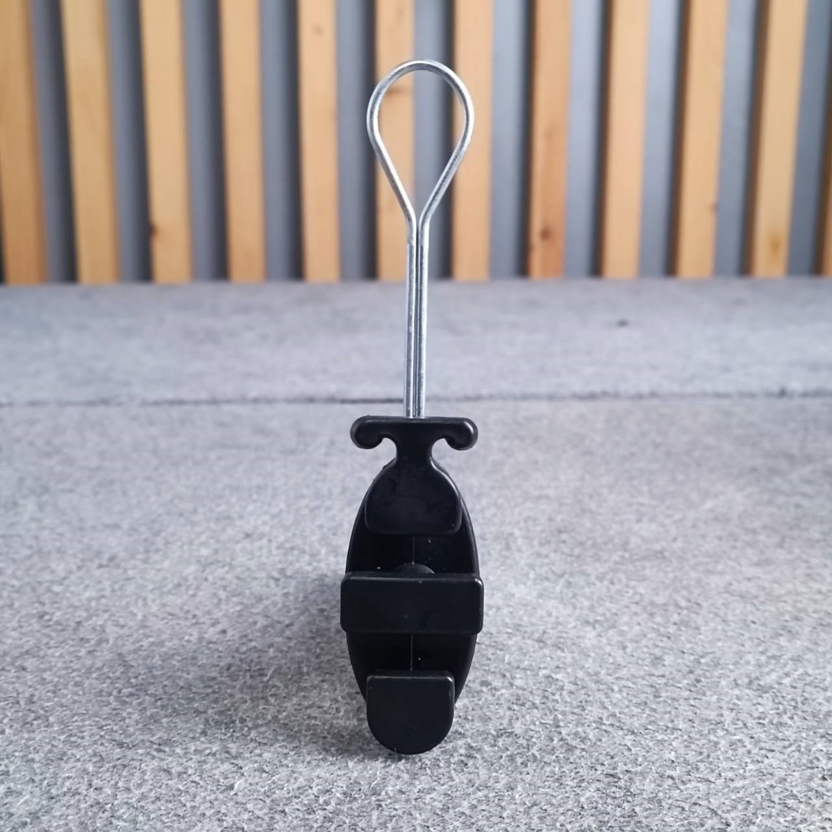 แพ็ค50อัน ตุ๊กตาจับสายดรอปวาย DROP WIRE CLAMP ตุ๊กตายึดสาย สีดำ ตัวยึดสาย แค้มดรอปวาย เอไอ-ไพศาล