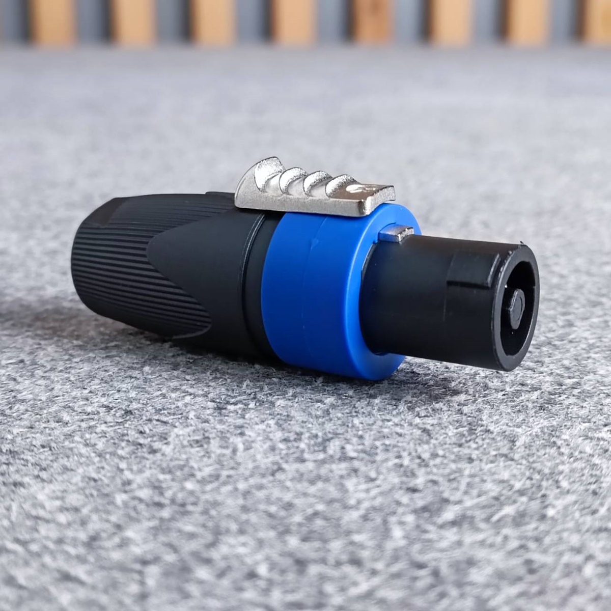 1อัน สีน้ำเงิน KANE COPPER2 speakon ตัวผู้ สีน้ำเงิน ปลั๊กสเปคคอน 4ขั้ว สเปคคอนตัวผู้ สเปคคอนตู้ลำโพง เอไอ-ไพศาล