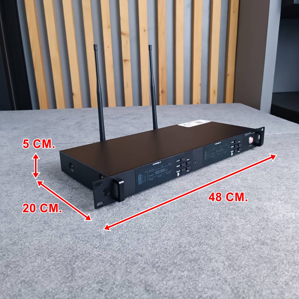 MICROTECH MT-555D ไมค์ลอยมือถือคู่UHF ไมค์ลอยคู่ ไมค์คาราโอเกะ MT-555D แถม อุปกรณ์ย้ายเสา กระเป๋าเก็บไมค์ MT 555 D MT 555D MT555D MICRO TECH ความถี่ใหม่ กสทช ไมโครเทค เอไอ-ไพศาล